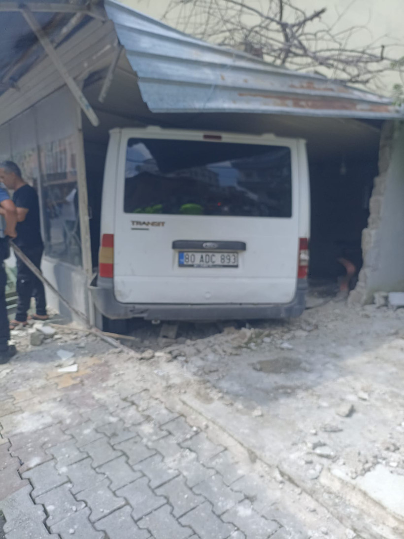 Çay keyifleri kabusa döndü: Osmaniye'de korkunç kaza: 1 ölü 3 yaralı - Resim : 2