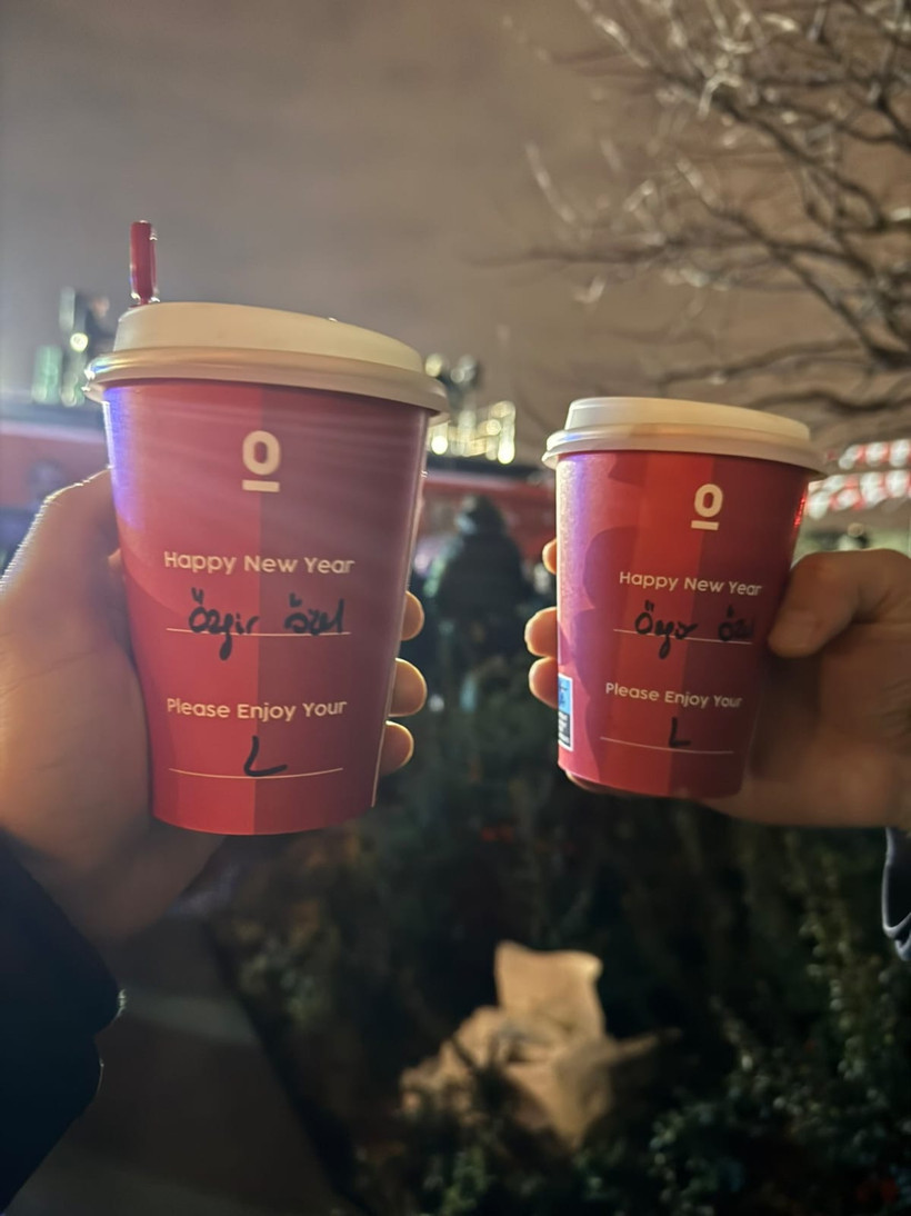 CHP mitingine 'boykot' jesti: O marka &Ouml;zg&uuml;r &Ouml;zel imzasıyla g&ouml;nderdi - Resim : 1