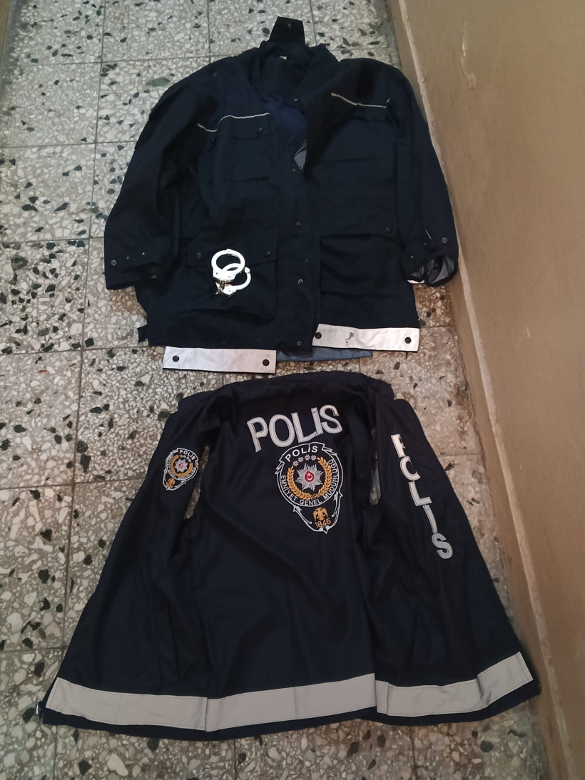 Erasmus öğrencilerine kabus yaşattılar: Sahte polisler suçüstü yakalandı - Resim : 1