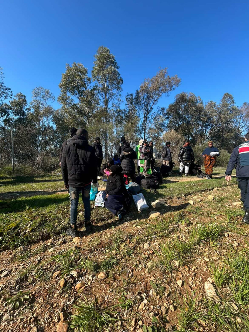 Banker Bilo&rsquo; filmi ger&ccedil;ek oldu: Dağın arkası İstanbul diye ara&ccedil;tan indirdiler - Resim : 2
