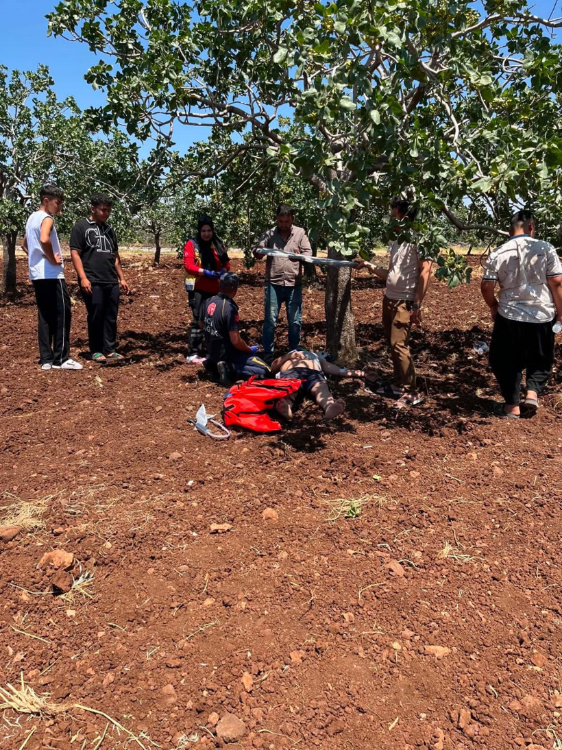 Kontrolden çıkan araç yoldan çıkarak takla attı: 3 yaralı - Resim : 1