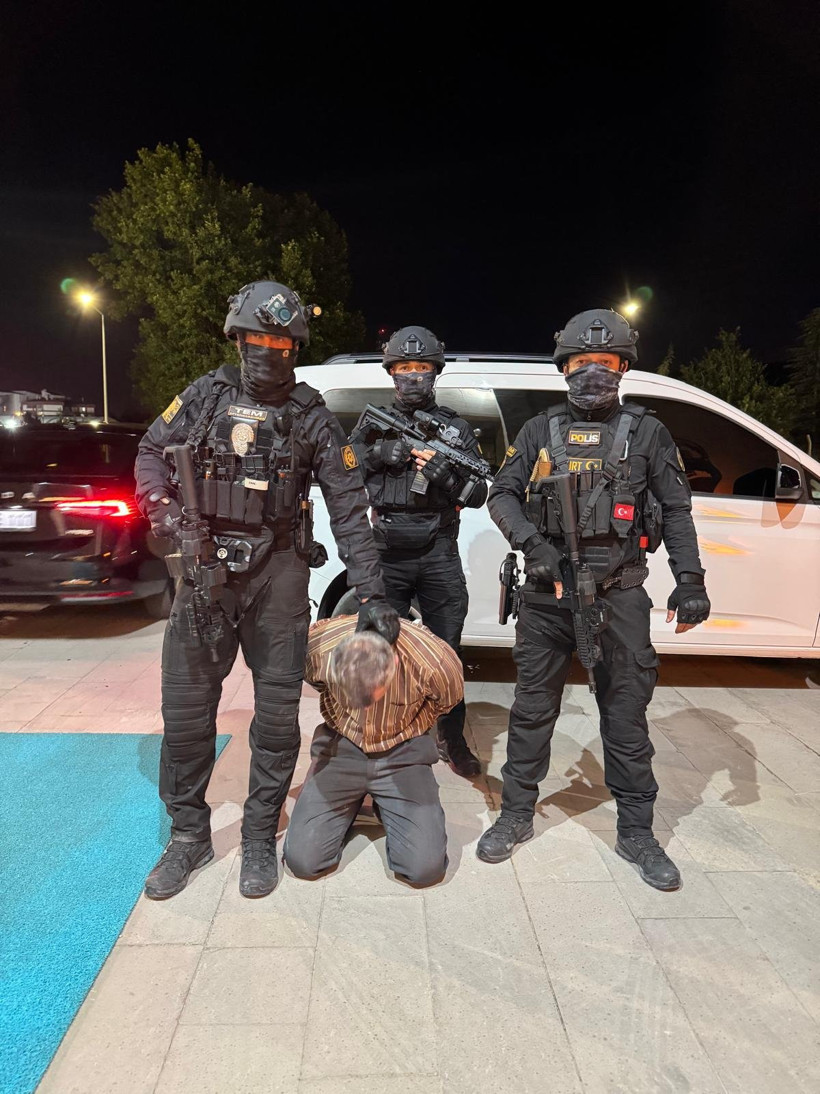 Erdoğan'a suikast timinde yer alıyordu: 10 yıldır aranan FET&Ouml;'c&uuml; ihra&ccedil; y&uuml;zbaşı Afyon'da yakalandı - Resim : 1