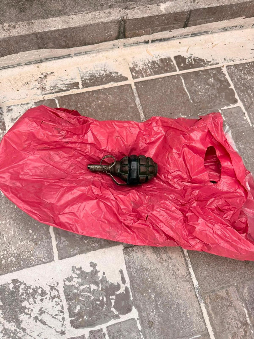 Baskında el bombası ve çelik yelek çıktı: Lüks ilçelerdeki esnafları kundaklamışlardı - Resim : 3