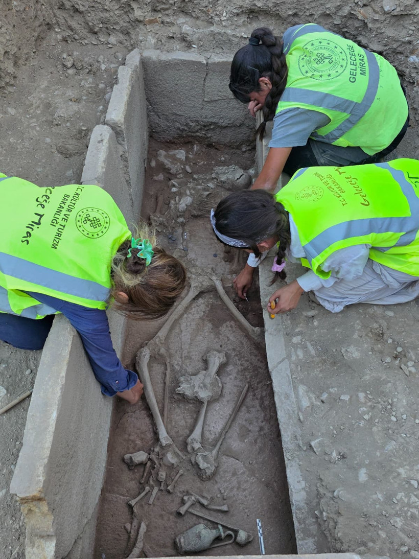Aspendos'ta 2 bin 400 yıl sonra ilk kez tespit edildi - Resim : 2