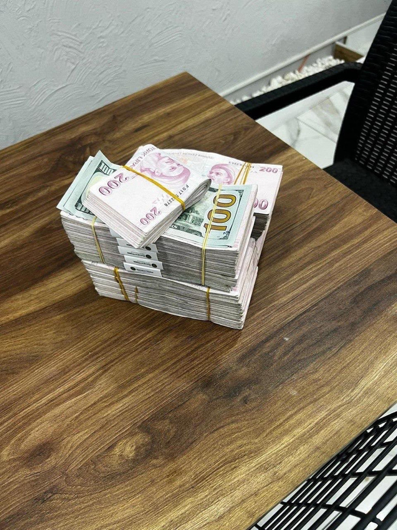 Yargıda rüşvet soruşturması: 8 tutuklama, 5 yargı mensubuna uzaklaştırma - Resim : 3