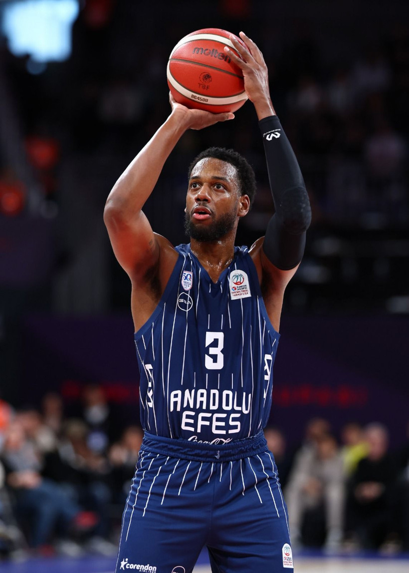 Nefes kesen maçta Beşiktaş, Anadolu Efes’i yenerek finale kaldı - Resim: 6