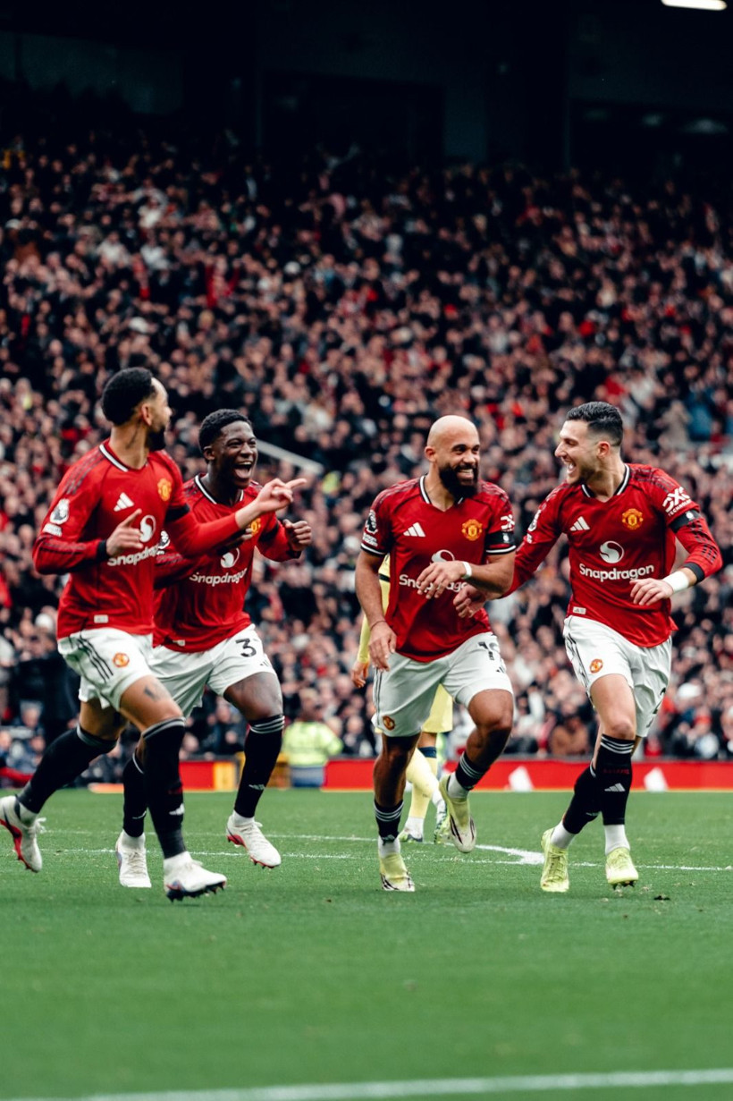 Manchester United'dan Tottenham galibiyeti: Saçların kesilmesine son... - Resim: 5