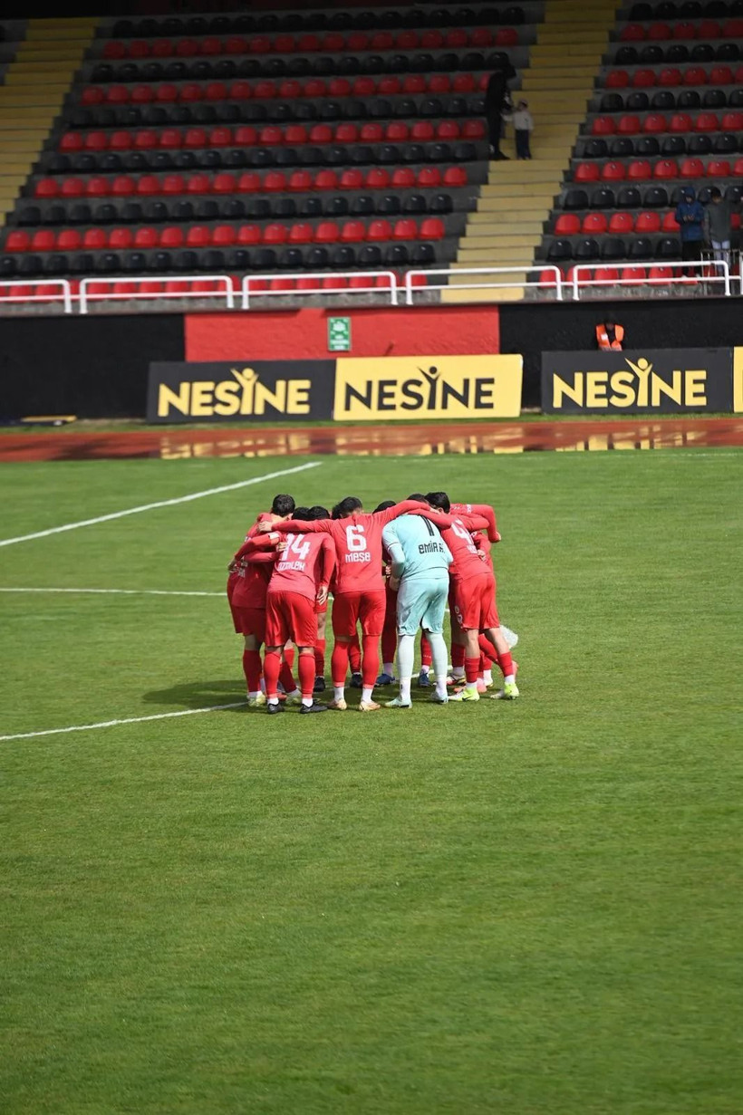 Türkiye'de bir futbol takımı daha küme düştü: Yönetimden tepki paylaşımı geldi - Resim: 4