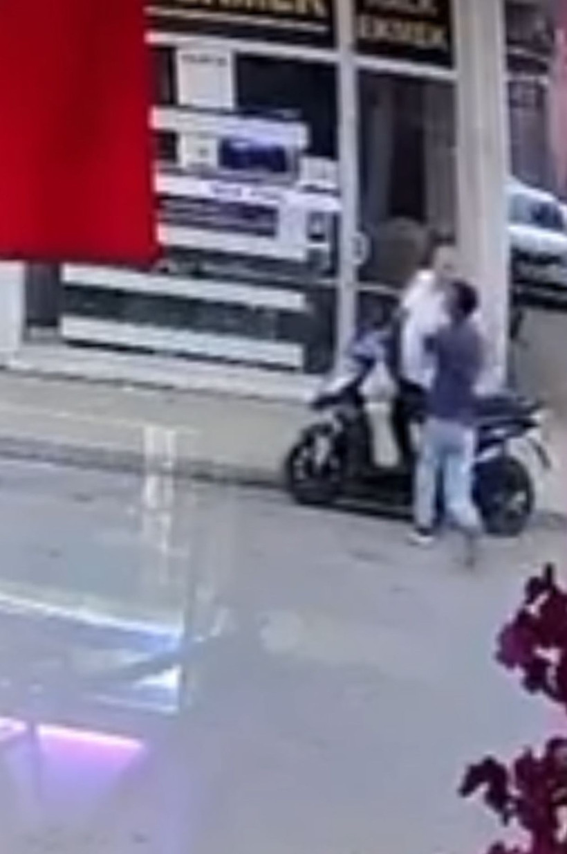 Bıçaklayıp 'Oyun bitti' diyerek teslim oldu: “Sen üçüncü kişisin” dedi - Resim: 3