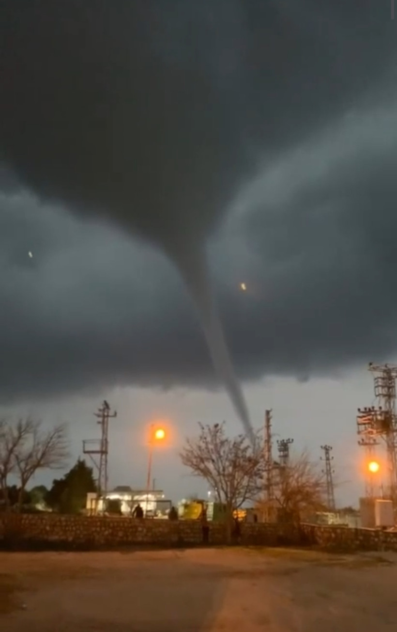 Yağmur önce hortum şoku: Mardin’de endişe verici anlar - Resim : 2