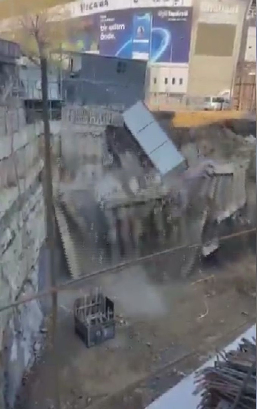 Kadıköy’de büyük panik: Fenerbahçe'nin stadyumunun yanında dev çökme - Resim : 1