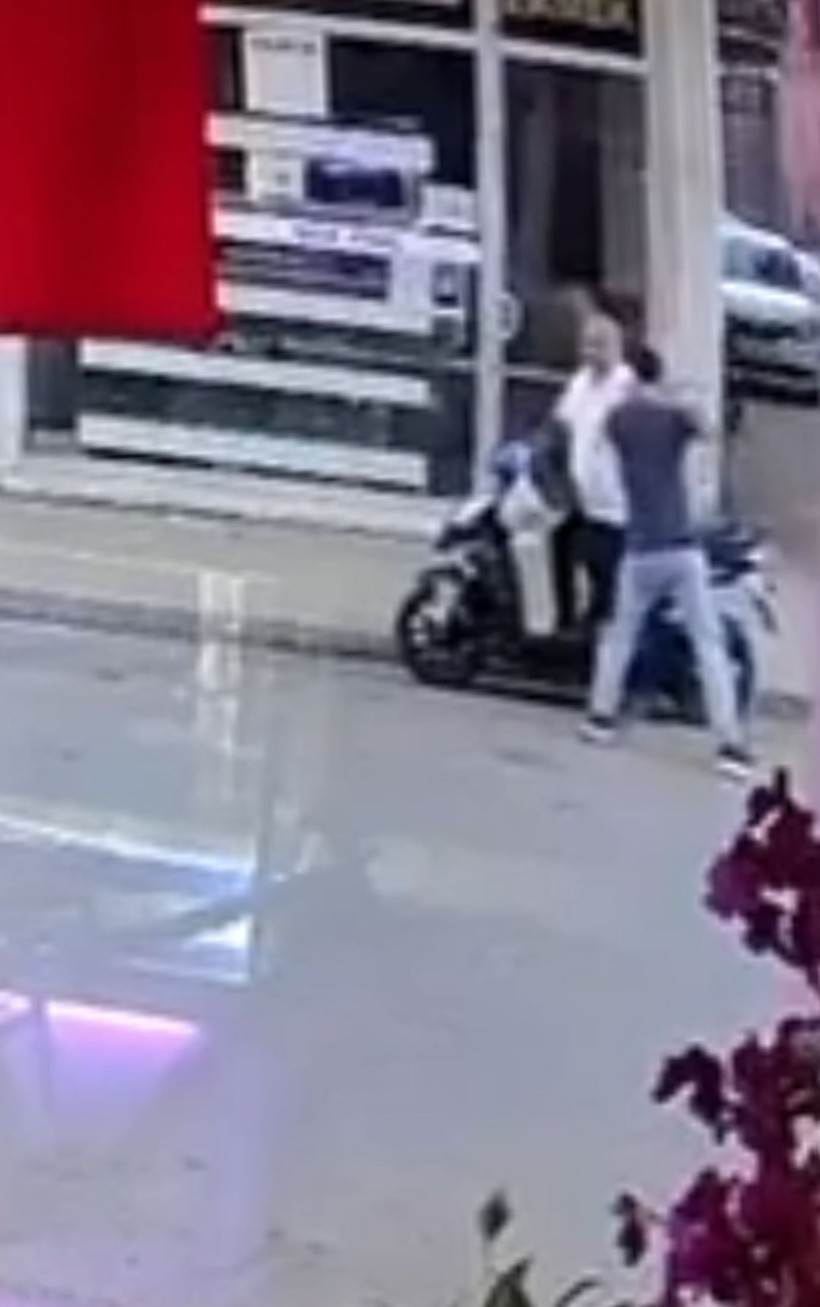 Bıçaklayıp 'Oyun bitti' diyerek teslim oldu: “Sen üçüncü kişisin” dedi - Resim: 2