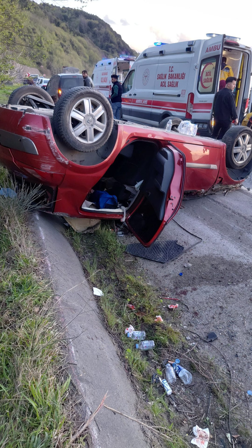Orman personelini taşıyan araç takla attı: 3 yaralı - Resim : 2