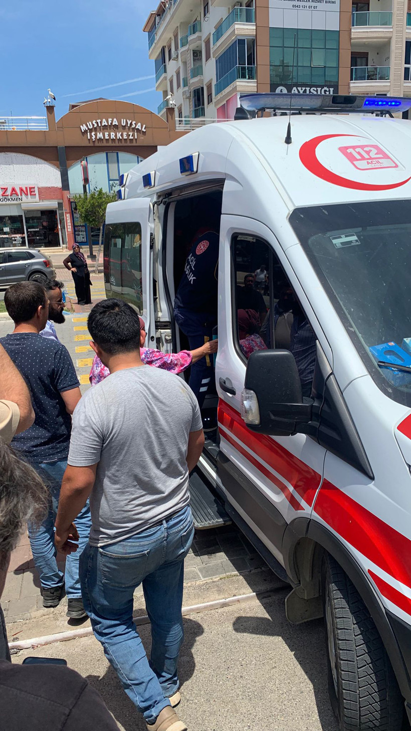 Pazarda bebek arabasındaki Ömer’e maganda Kurşun: "Çocuğun vuruldu” çığlığı pazarı inletti - Resim : 1