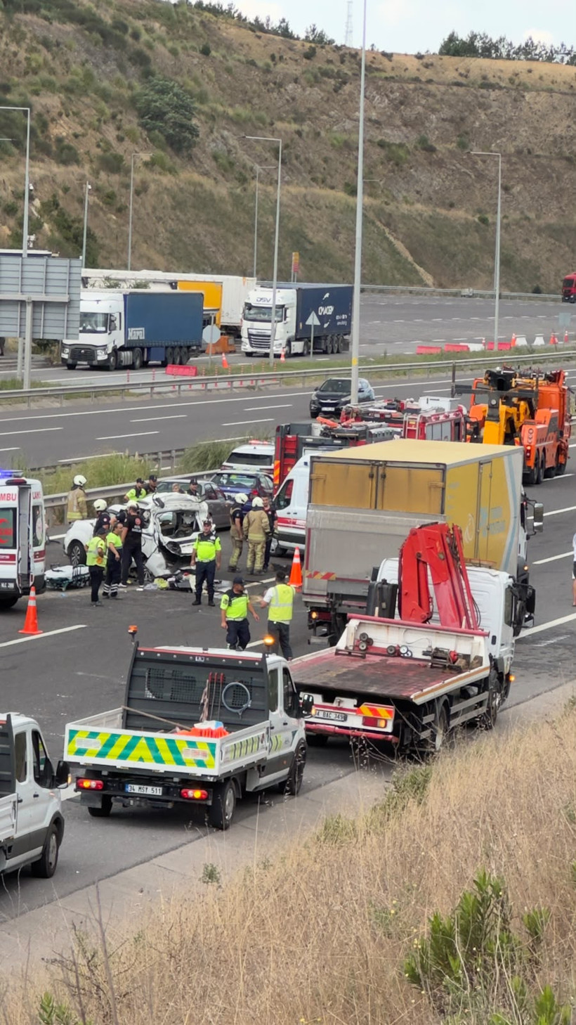 Kuzey Marmara Otoyolu’nda iki araç çarpıştı: ölü ve yaralılar var: Yol trafiğe kapandı - Resim : 2