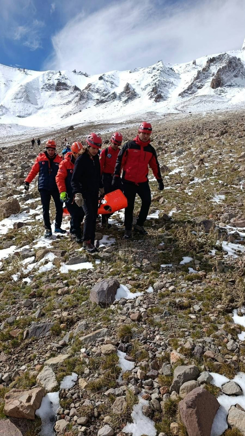 Şeytan Deresi yine can aldı: Rehber öldü turist donmak üzere iken bulundu - Resim : 1