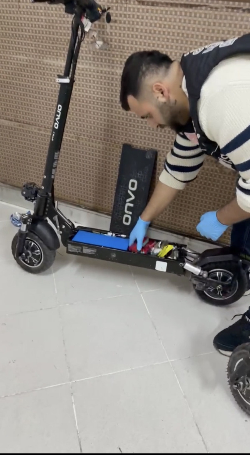 Polis bile şoke oldu: Skutere gizlemişler hem de defter tutmuşlar : Ünlülere yeni bir operasyonun sinyali mi? - Resim : 4