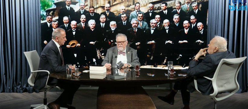 İlber Ortaylı&rsquo;nın son videosunda herkesin g&ouml;z&uuml;nden ka&ccedil;an detay - Resim : 2