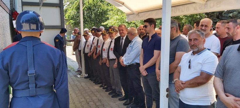 Askeri törenle uğurlandı: Kıbrıs Gazisi Şahin’e son vazife - Resim : 2