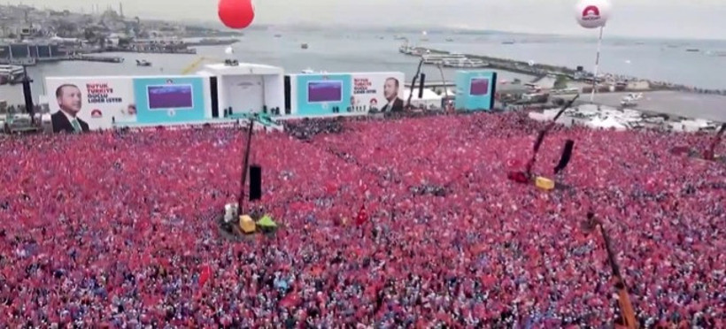 AK Parti’nin gece yarısı yayınladığı videoda gözden kaçan Erdoğan ayrıntısı - Resim : 3