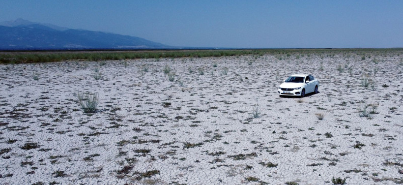 Hoca’nın mayası bu kez gerçekten tuttu: Çölleşen göl yeniden maviye büründü - Resim: 2