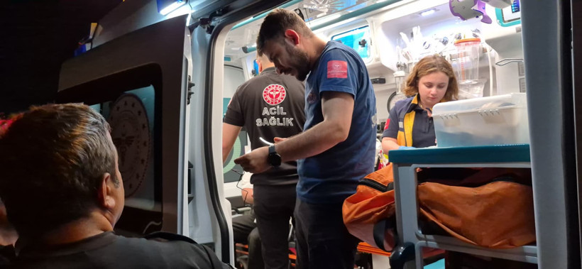 İtfaiye erlerinin alkolü şahıs ile imtihanı: Hem ağladı hem de güldürdü - Resim : 3