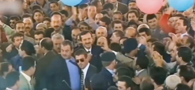 AK Parti’nin gece yarısı yayınladığı videoda gözden kaçan Erdoğan ayrıntısı - Resim : 2