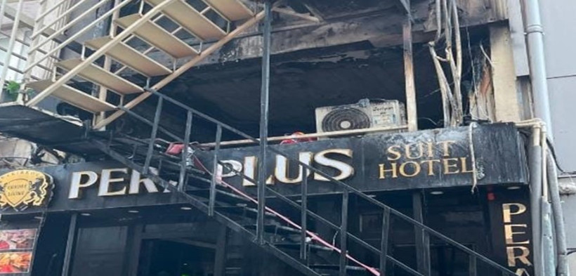 Bakırköy'de otel yangını: 12 yaralı var - Resim : 3