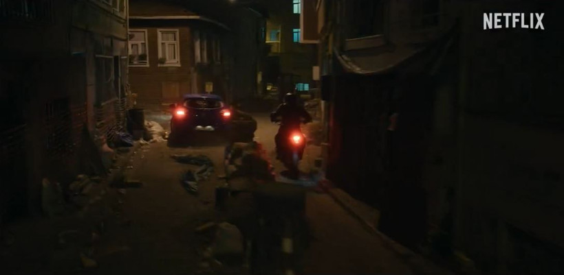 The Night Agent 3. sezonuyla geri dönüyor: İstanbul detayı dikkat çekti - Resim: 5