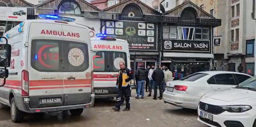 Tokat'ta altyapı kazasında korku dolu anlar: İşçe toprak altında kaldı - Resim : 2