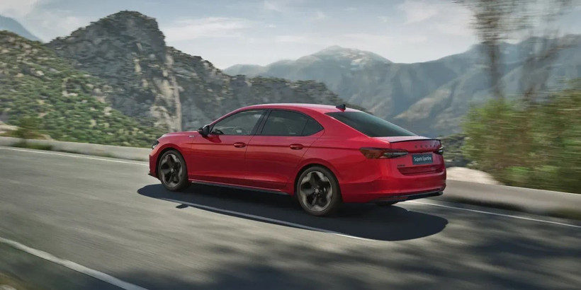 Skoda Superb Sportline Türkiye’de satışa çıktı: Bayilerde yerini aldı - Resim: 2