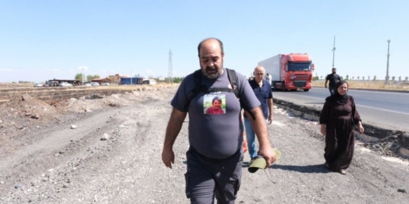 Narin için adalet yürüyüşünde ikinci gün: Baba Arif Güran Ankara'ya yürüyor - Resim : 1