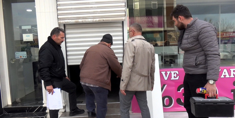 Kuyumcudan şeytani vurgun oyunu: Acı haberi cenaze değil kendisiymiş - Resim : 2