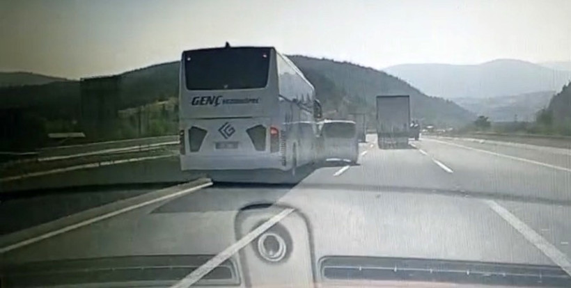 TEM’de katliam gibi kaza: Üniversite öğrencisinden acı haber - Resim : 1