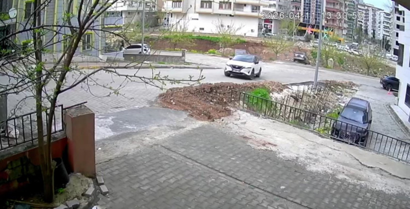 Bir anlık ihmal görenler inanamadı: Dereye uçtu - Resim : 2