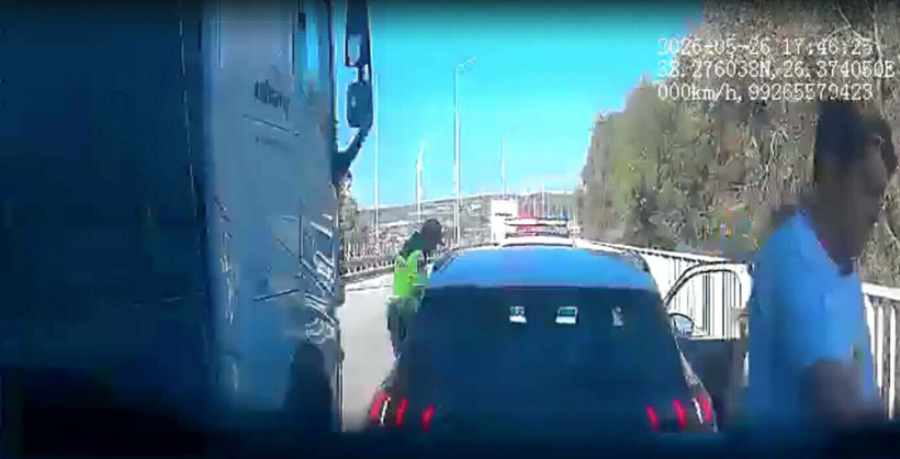 Çeşme Otoyolu’nda dehşet anları: Görevi başındaki Uzman Çavuşa TIR çarptı - Resim : 2