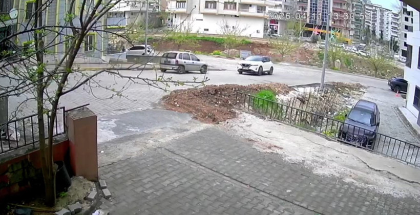 Bir anlık ihmal görenler inanamadı: Dereye uçtu - Resim : 1