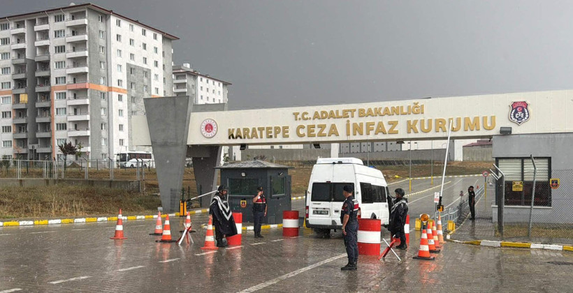 Haluk Levent’ten sonra Oğuzhan Uğur’da aynı cezaevine konuldu - Resim : 2