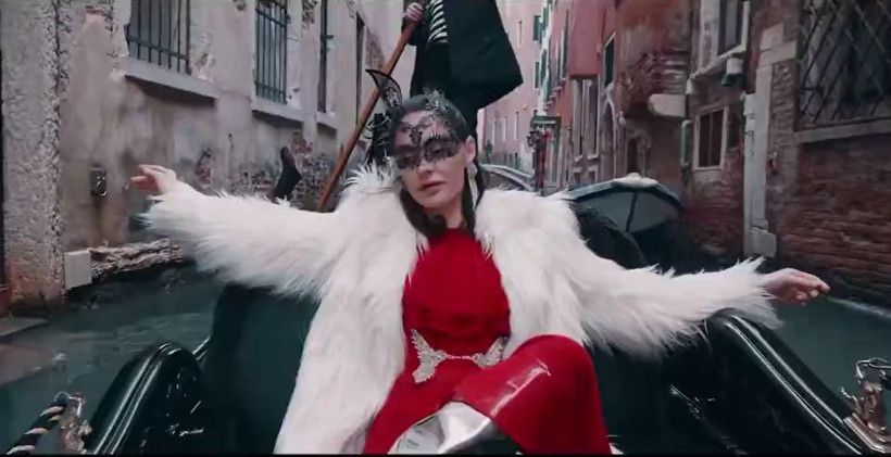 Ayşe Hatun Önal’dan “Su Damlası”: Güçlü bir geri dönüş yaptı - Resim : 4