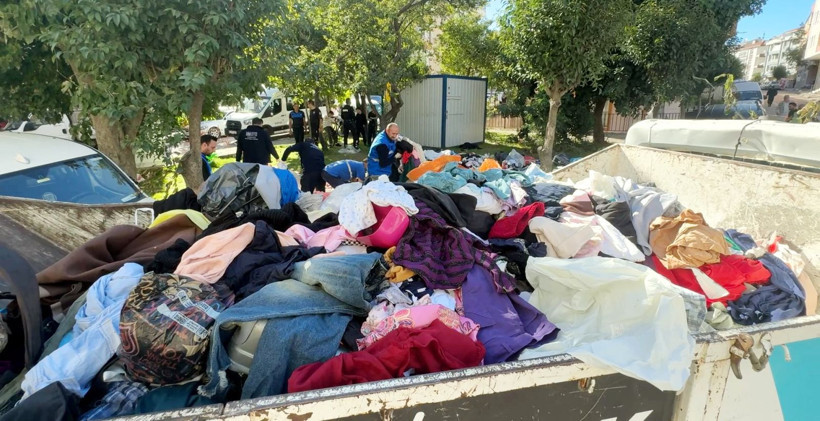 Bedava kıyafet izdihamı: Yer: İstanbul - Resim: 9