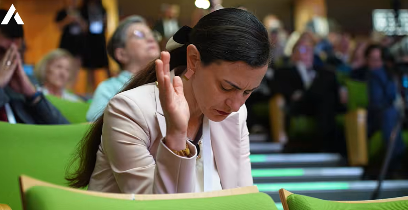 İsrail’den akıllara zarar etkinlik: Dünyanın her yerinden gelip Tanrı’dan af dilediler - Resim : 3