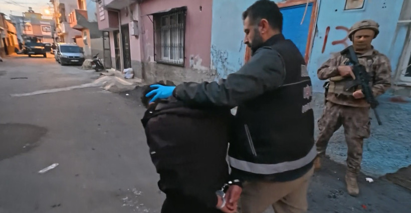 Klavye başında suçu övenlere şafak operasyonu: Çok sayıda kişi gözaltına alındı - Resim : 4