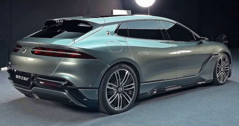 Dünyanın en uzun menzilli elektrikli otomobili tanıtıldı: Tam bir teknoloji harikası... - Resim: 3