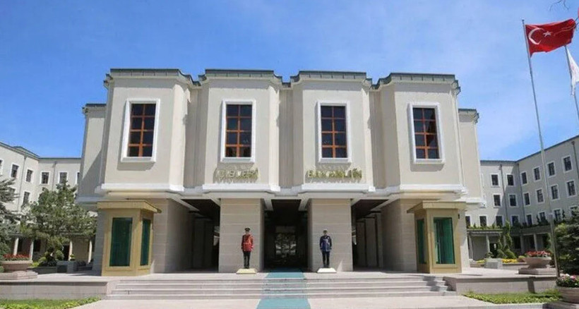 KHK ile ihraç edilenler çalışıyordu: Kritik yönetmelik tarih oldu - Resim : 2