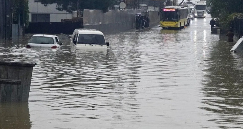 İstanbul’daki selden etkilenen esnafa 80 milyon liralık destek - Resim : 2