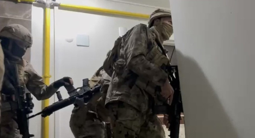 Silah tutukluk yapınca plan yarım kaldı: "Sarallar" çetesinin Bursa ayağına darbe vuruldu - Resim : 6