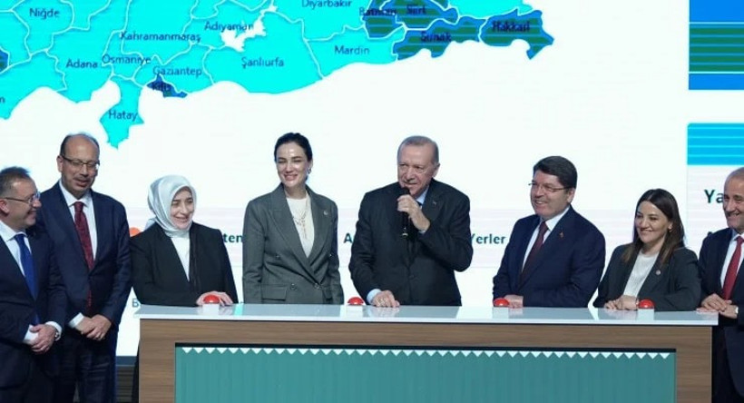 AKP&rsquo;li &Ouml;zlem Zengin ile Şeref Oğuz&rsquo;un &lsquo;utanmaz&rsquo; kavgası - Resim : 4