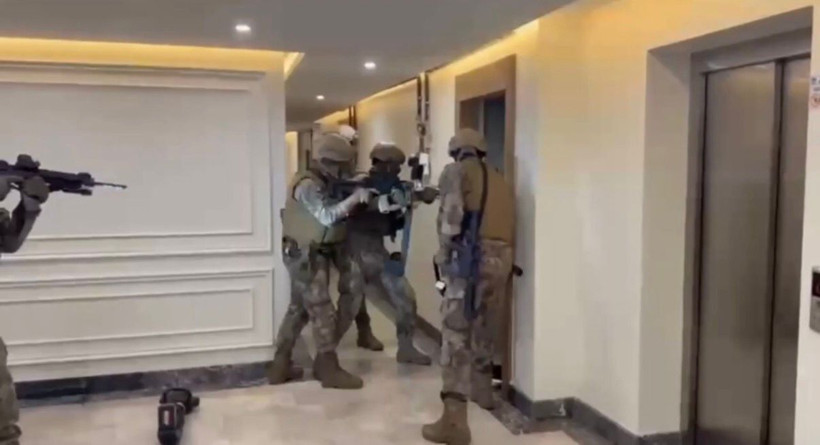 Kasklı ve motosikletli suç ağının şifreleri çözüldü: Emniyetin sergisindeki o detay şoke etti - Resim : 1