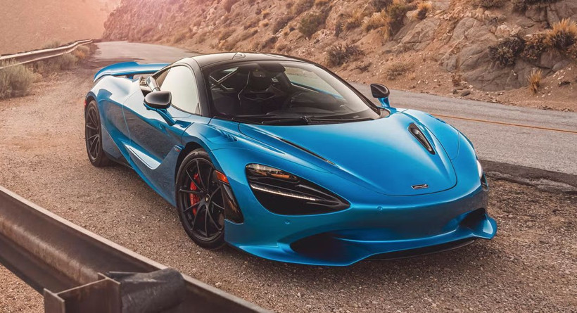 McLaren V8’li süper otomobiline veda ediyor: Üretim 2027’de bitiyor - Resim: 2