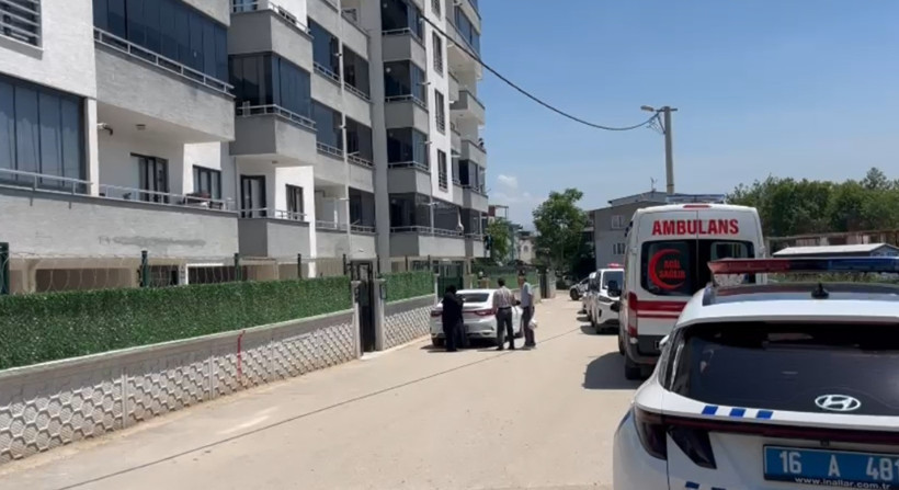 Evden yükselen çığlıklar acı sonla bitti: Cani adam eşini bıçaklayarak öldürdü - Resim : 3